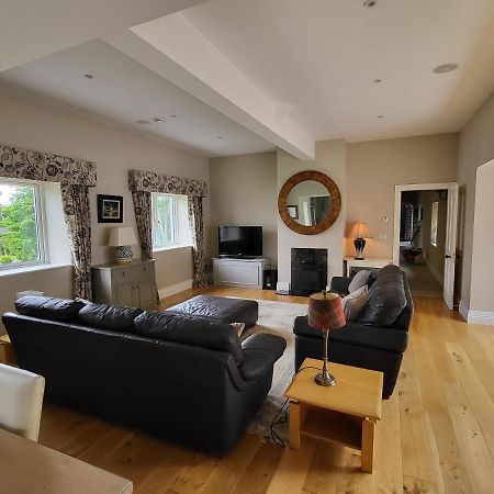 The Coach House Villa Dublin Bagian luar foto