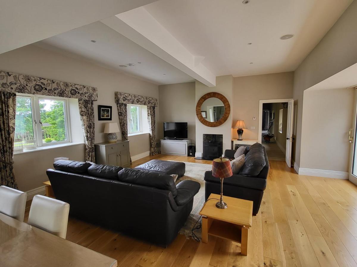 The Coach House Villa Dublin Bagian luar foto